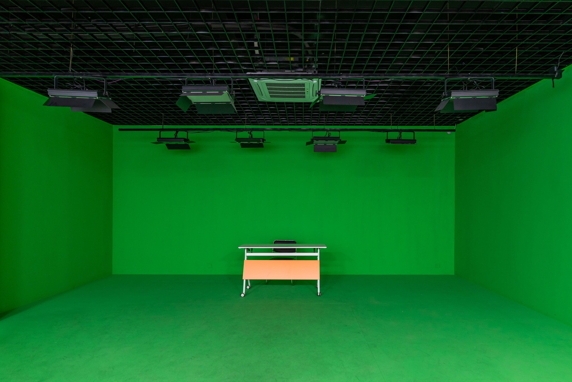 Green background studio of film and television companies
